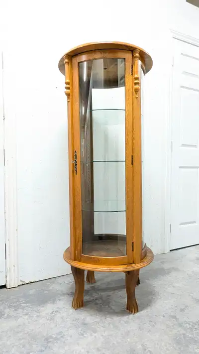 Armoire vitrée ronde / Round glass armoire, View more