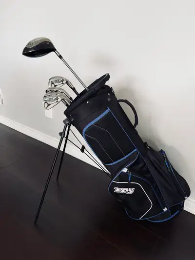 Mens Right Handed Taylormade R7 Graphite Golf Clubs, View more