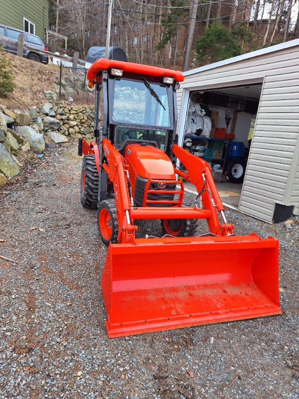 2019 kubota b26 tlb w cab [ only 160 hours ] like new in Heavy Equipment in City of Halifax - Image 4