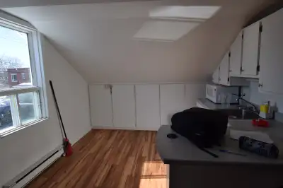 Libre le 1er avril Aucun chien accepté svp. Merci de ne pas insister. Bonjour, je vous offre un très...
