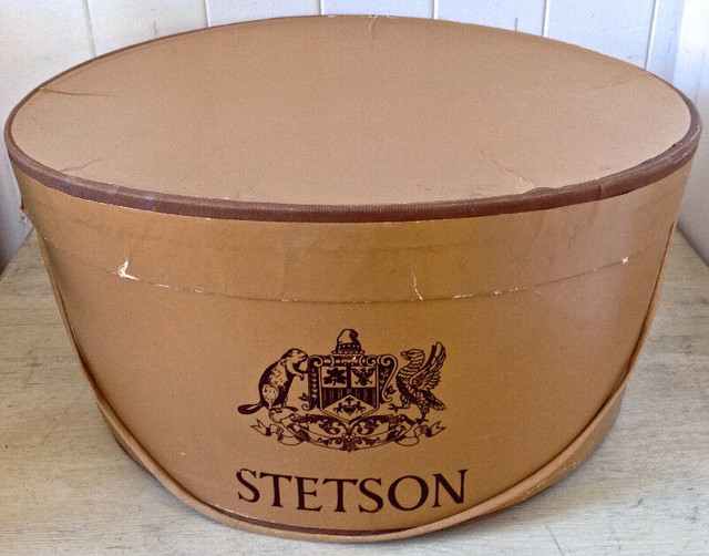 Antiquité. Collection. Boîte à chapeau Stetson dans Art et objets de collection  à Lévis - Image 4