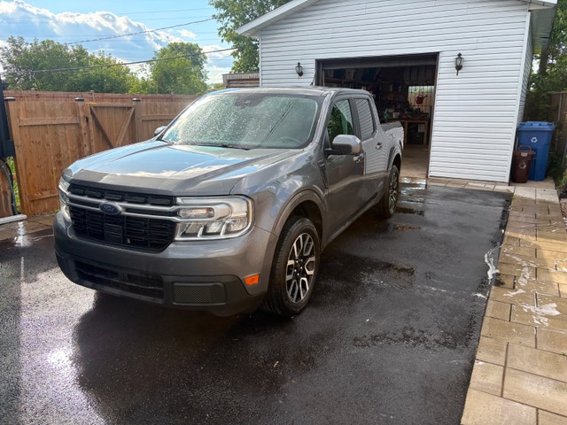 Ford Maverick Lariat 2022 awd / 4k tow package / sunroof