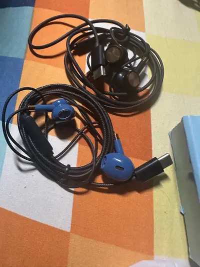 Jogteg USB C Wired Earbuds - Blue and Black, View more