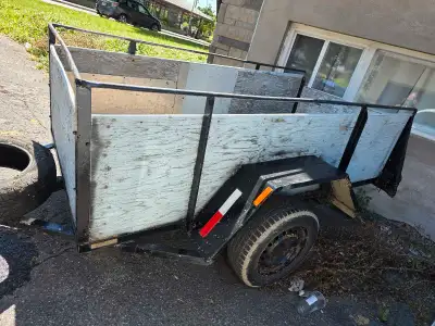 Utility trailer TLC size is 4 by 8 for more info call my husband jerry 5146320504