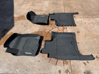 GMC Sierra, or Sierra Denali/Ultimate or Chevrolet Silverado accessories: All in great condition. 1....
