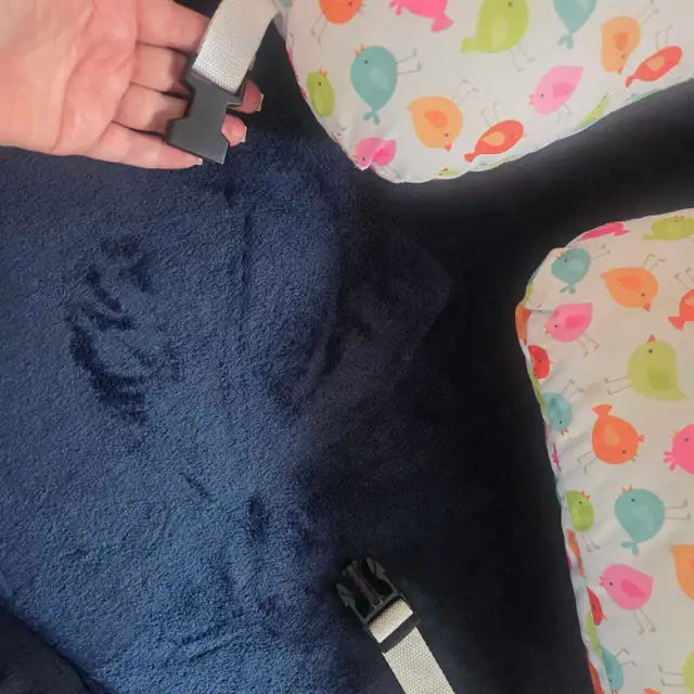 Boppy Nursing Pillow good condition in Other in Markham / York Region - Image 5
