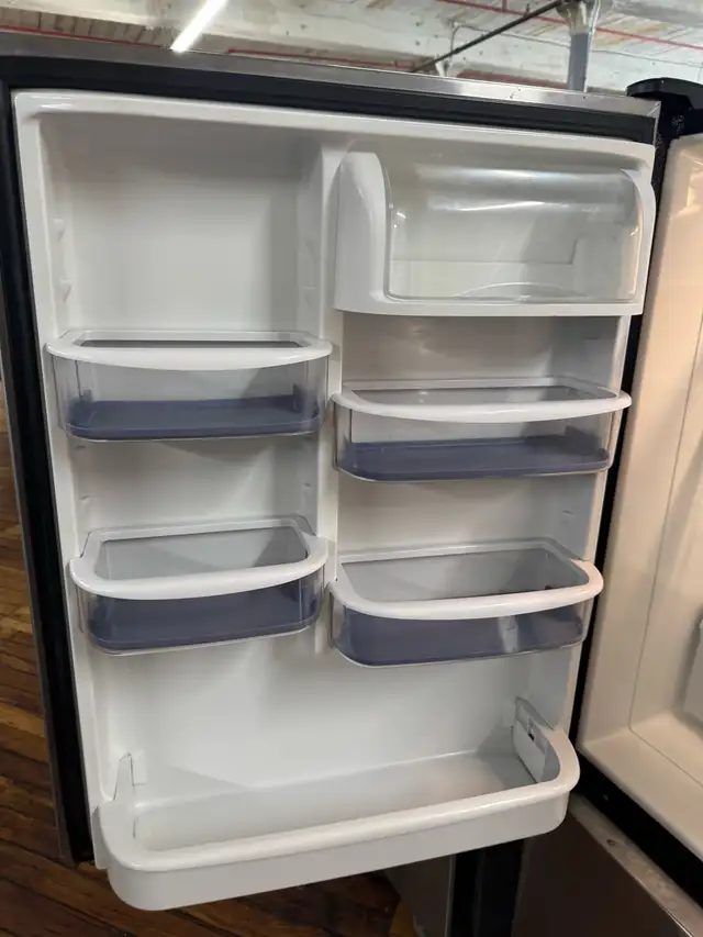  Kenmore stainless steel two door  Fridge63235120186627122