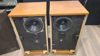 Bowers & Wilkins DM2 Speakers; classic Studio Monitor speakers, View more