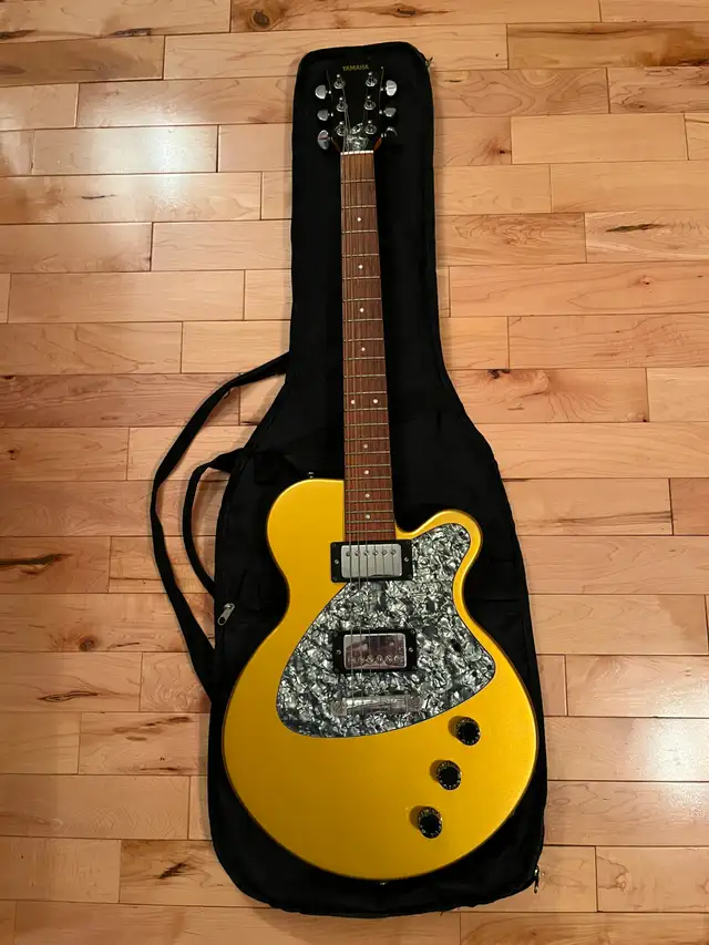 Guitare Électrique YAMAHA AES 500 in Guitars in Sherbrooke - Image 2