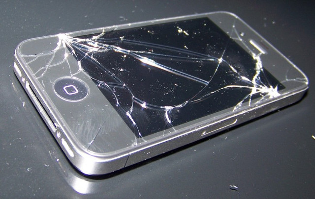 I Buy all kinds of iPhones Mac Cracked broken locked as parts. in Cell Phone Services in Ottawa