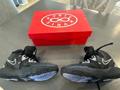 Kyrie Infiniti GS Court Shoes - Size 7 Youth Black/Metallic Silver-Concord Worn for one school baske...