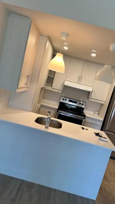 3 et 1/2 à louer TOUT INCLUS + garage à Laval
