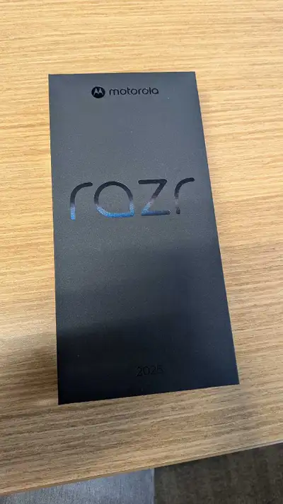 Motorola Razr 2025, View more
