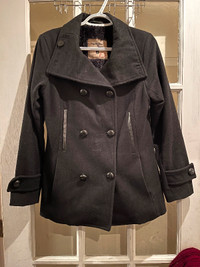 Manteau hiver court noir femme / Black short women winter coat