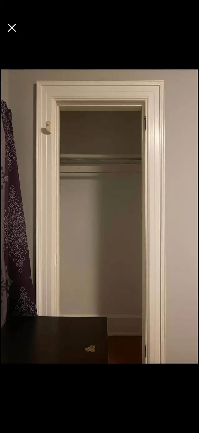 Room for rent in Oshawa in Room Rentals & Roommates in Oshawa / Durham Region - Image 8