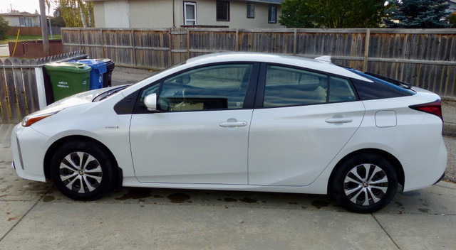 2022 Toyota Prius AWD-e in Cars & Trucks in Calgary - Image 3