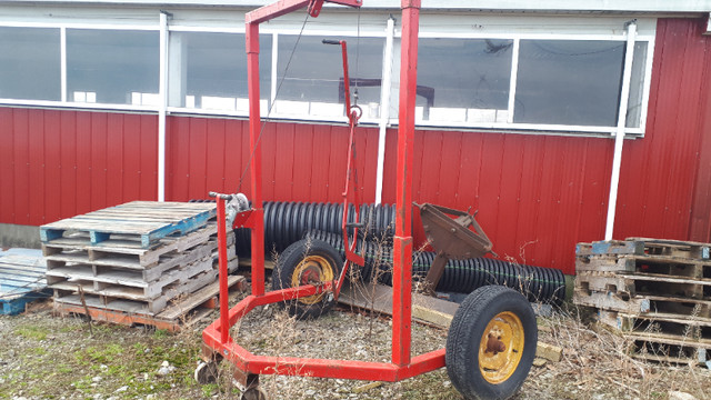 Patz chain Round  bale cart in Farming Equipment in Brockville - Image 3