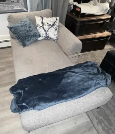 STEUCTUBE SECTIONAL CHAISE, View more