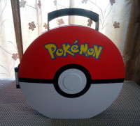 Pokemon Poke ball carrying case 2011 Jakks