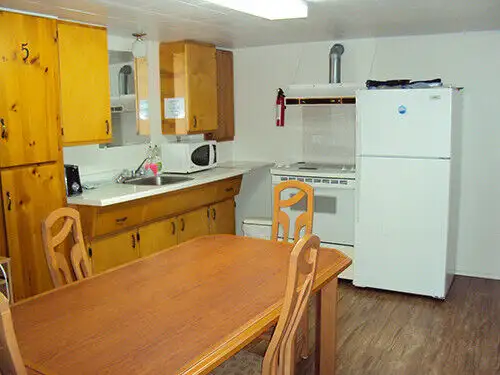 Chambre pour travailleur au centre-ville de Rivière-du-Loup in Room Rentals & Roommates in Rimouski / Bas-St-Laurent - Image 9