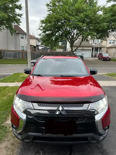 2020 Mitsubishi Outlander SE Limited Top of the line trim Excellent mechanical condition Interior in...