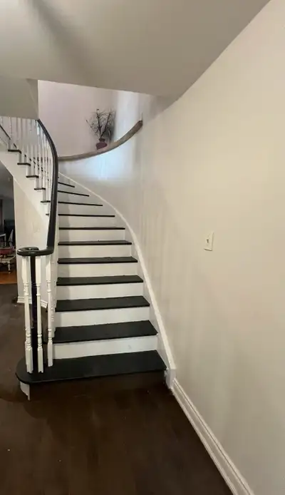 Mississauga Rooms for rent - 3 mins to Square One