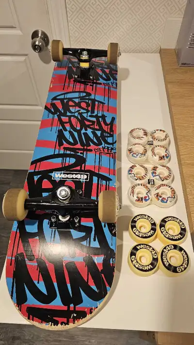 West49 stakeboard and extra, View more