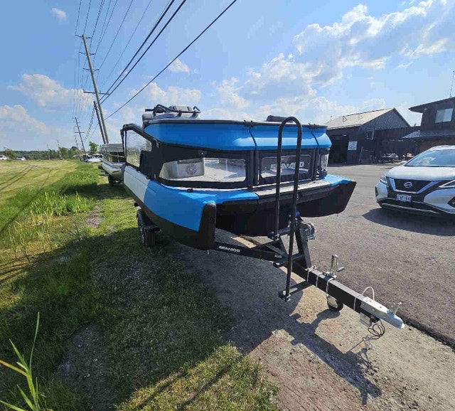 SeaDoo Switch Pontoon Boat & Watercraft For Rent Personal Watercraft Barrie Kijiji