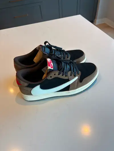 Travis Scott air Jordan mocha, View more