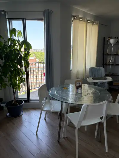 4 1/2 Cession de bail || Transfer Lease APT+Stationnement