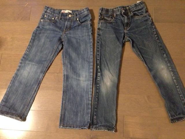 2 of Boys size 7 Levis 514 Blue Jeans Stretchy. Distressed in Kids & Youth in Markham / York Region - Image 4