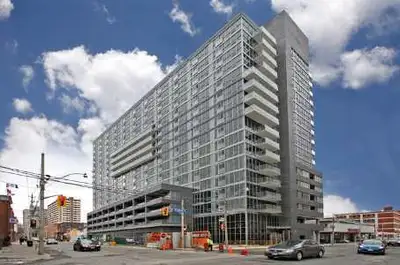 FOR LEASE- Spacious 2-Bed, 2-Bath Apartment in Downtown Toronto