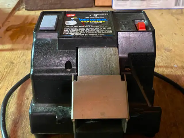 WEN    GRINDER SHARPENER HONER in Power Tools in Leamington - Image 3