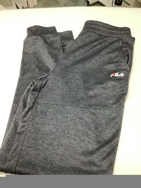 Pantalon Fila (18/20 ans) in Kids & Youth in Longueuil / South Shore - Image 7