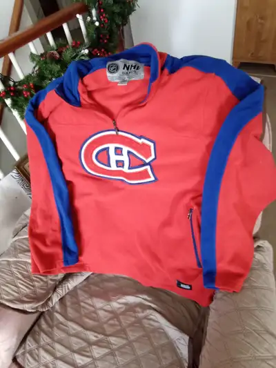RED NHL MONTREAL CANADIENS HOODIE WITH ZIPPERED POCKETS!!, View more