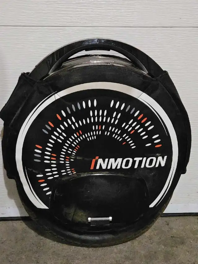 In-Motion one wheel V8S in Other in Gatineau - Image 4