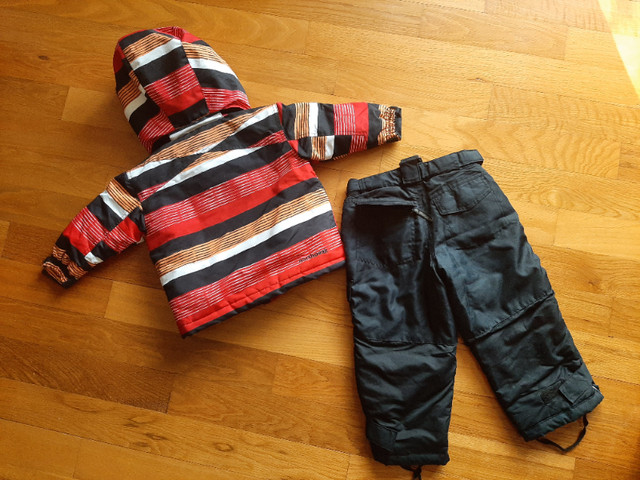 Habit de neige - hiver - garcon  2  ans - fille - 3 ans dans Vêtements - 3T  à Laval/Rive Nord - Image 3