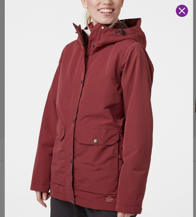 Manteau de printemps Helly Hansen taille L jamais porté  dans Femmes - Hauts et vêtements d'extérieur  à Laval/Rive Nord