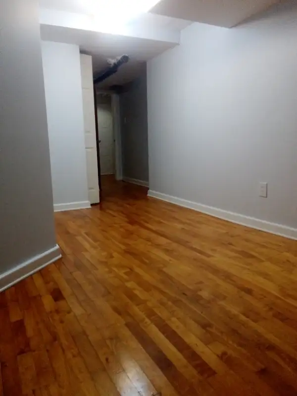 Looking for Roommate for May 1st...Centretown..Long term in Room Rentals & Roommates in Ottawa - Image 5