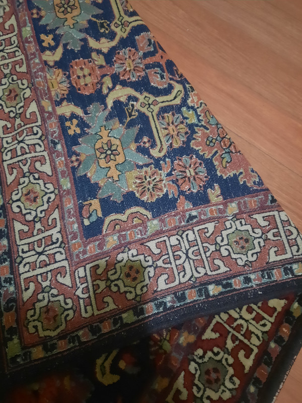 Hand made Vintage  Carpet- in Rugs, Carpets & Runners in Kitchener / Waterloo - Image 3