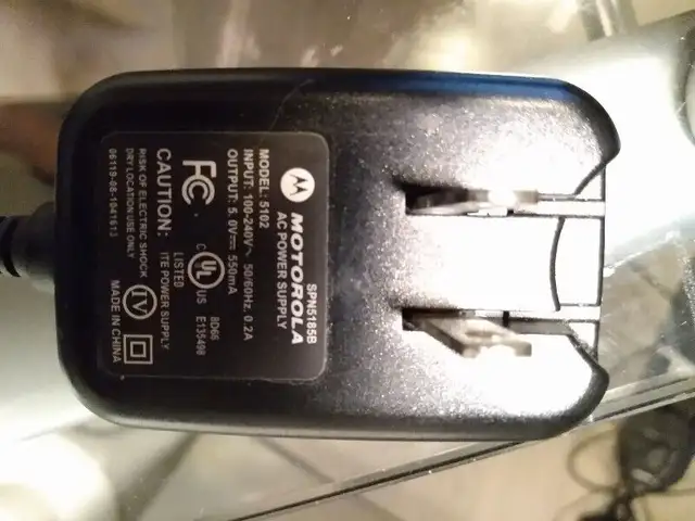 Motorola 5V AC Power supply SPN5185B Modèle 5102 in System Components in Laval / North Shore - Image 4