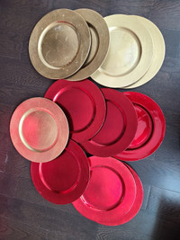 Charger plates - like new (11)