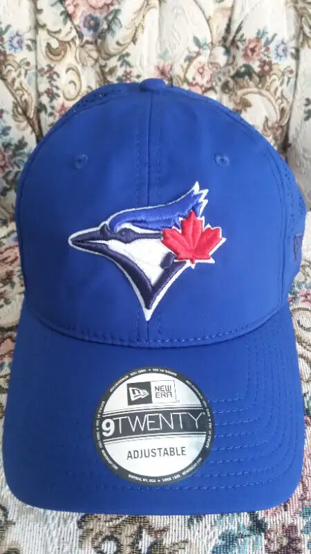Toronto Blue Jays New Era Perforated Pivot 9TWENTY ☆Brand NEW☆ in Baseball & Softball in Kitchener / Waterloo - Image 2