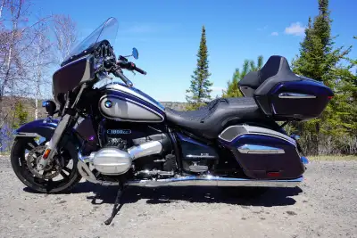 2022 BMW R18 Transcontinental Option 719, Galaxy Dust Metallic paint. 1802 cc Big Boxer Twin. 24 Lit...