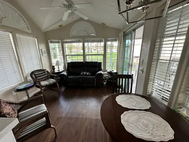 Palm Springs - Park Model  in 55+ Rancho Casa Blanca Resort in California in Canada - Image 6