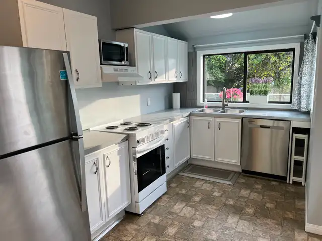 Large House for Rent -Coquitlam - Maillardville $3200 in Long Term Rentals in Burnaby/New Westminster - Image 7