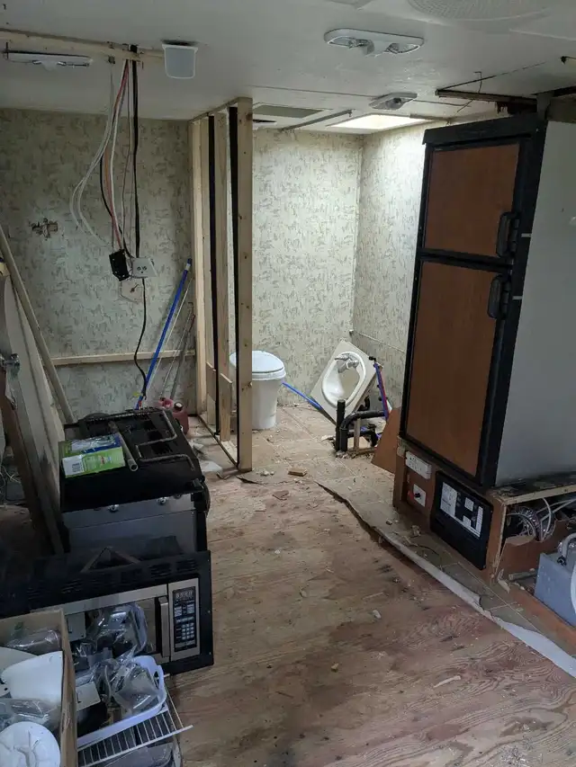 Front Deck Toy Hauler Project in Travel Trailers & Campers in Thunder Bay - Image 10