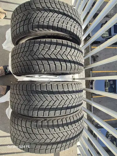 MICHELIN X-ICE SNOW 215/55R16 97H XL 34417