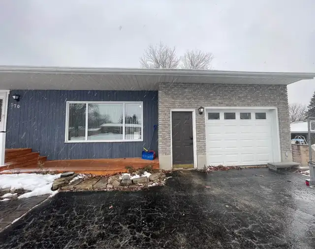 3 Beds 2 Baths - Townhouse in Wingham