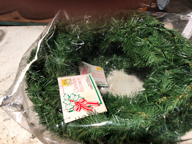 3 xmas wreaths forms in Hobbies & Crafts in Quesnel